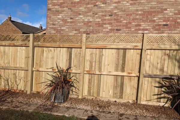 fencing installers Wakefield