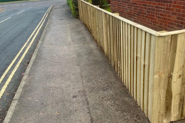 fencing contractors Wakefield