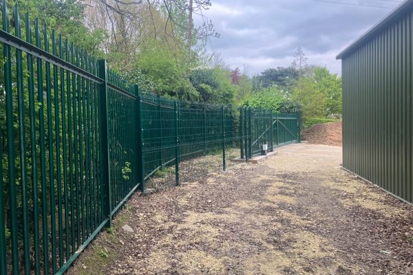 fencing company Wakefield